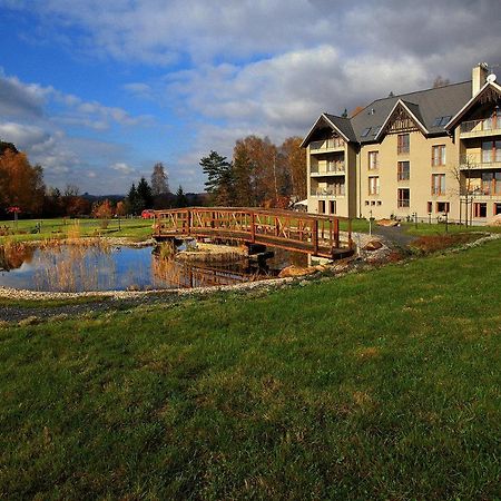 Garden Hotel Mezna Хренско Экстерьер фото